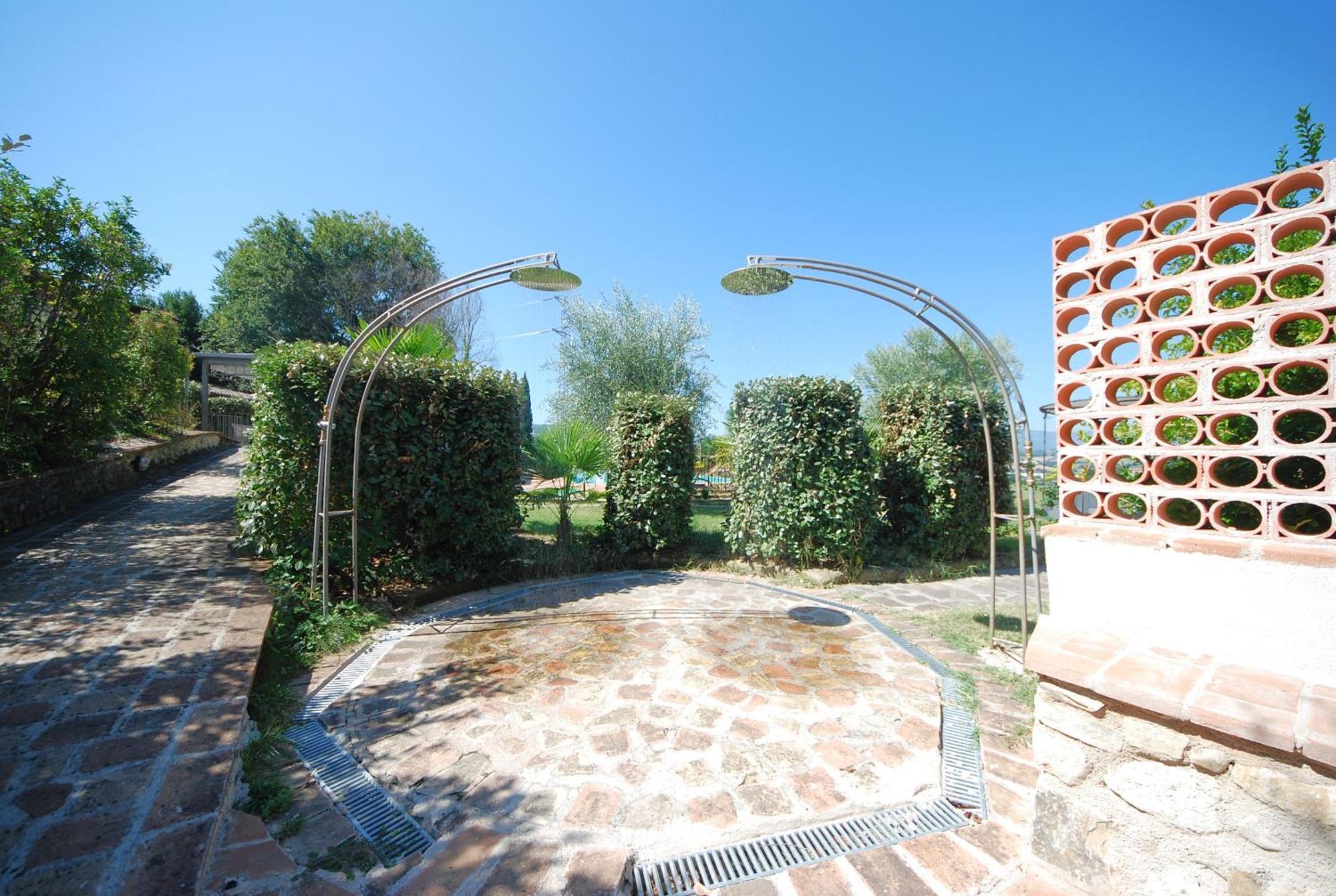 Spoleto By The Pool Guest House Екстериор снимка