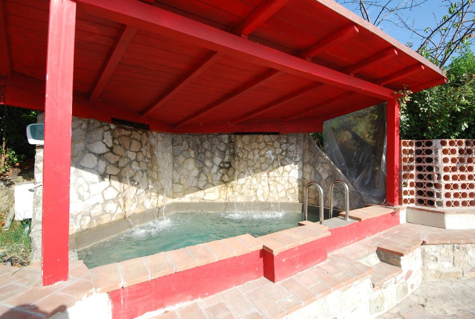Spoleto By The Pool Guest House Екстериор снимка