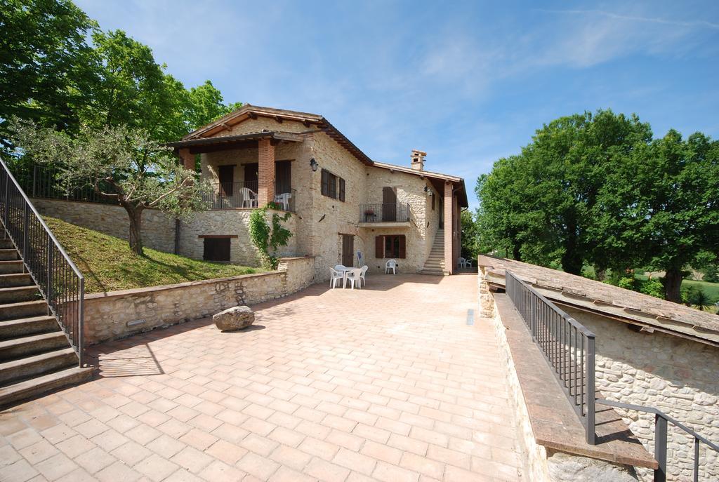 Spoleto By The Pool Guest House Екстериор снимка