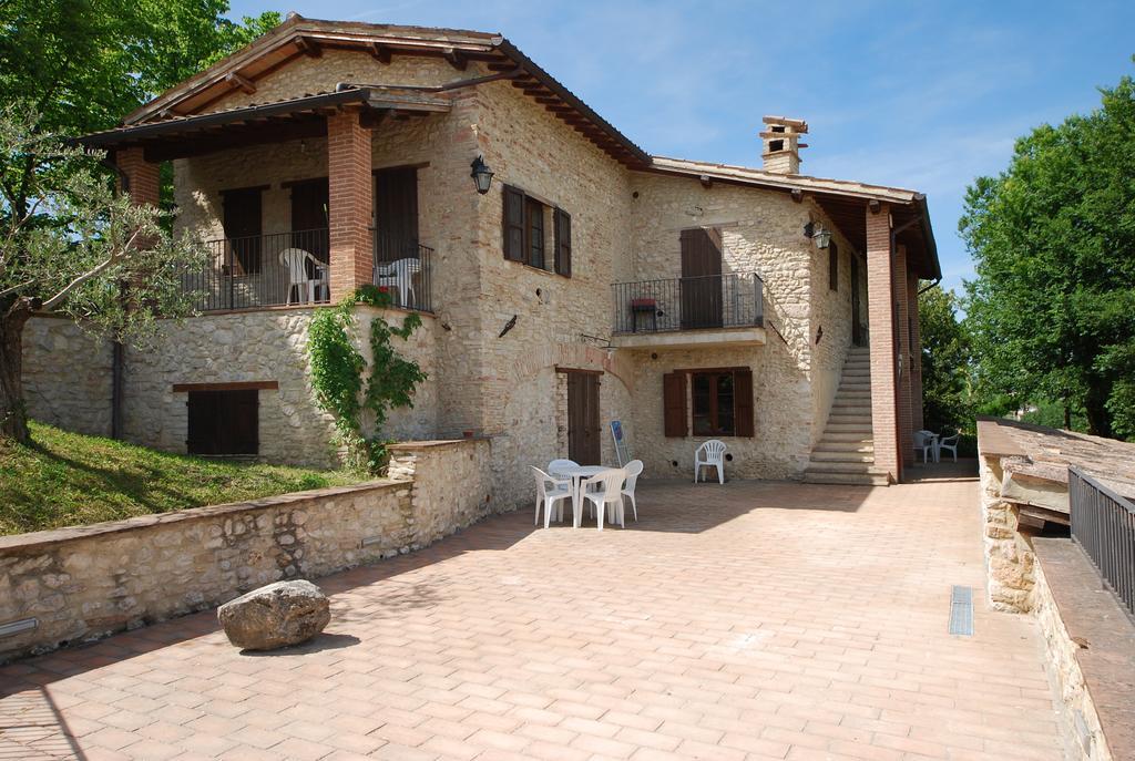 Spoleto By The Pool Guest House Екстериор снимка